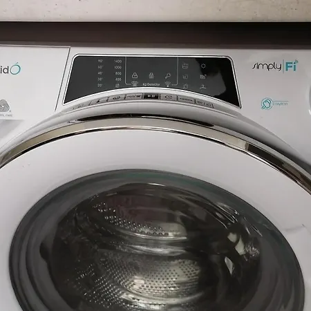 даскала с паркомясто Burgasz