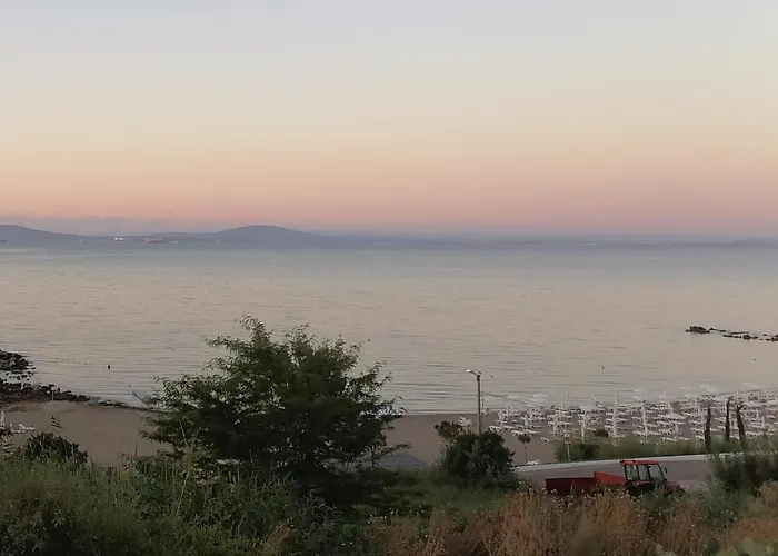 даскала с паркомясто Apartamento Burgas